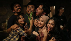 Review Film KKN Desa Penari Teror Mistis Hutan Terlarang